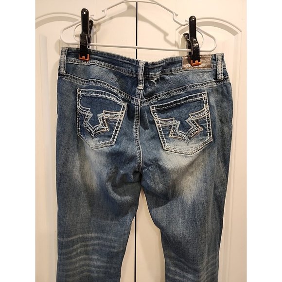 WOMENS 17/18 MED WASH HYDRAULIC JEANS MID RISE BOOT CUT STUDDED POCKET FLEX - Picture 1 of 11